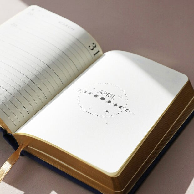 5 Year 'a line a day' Journal